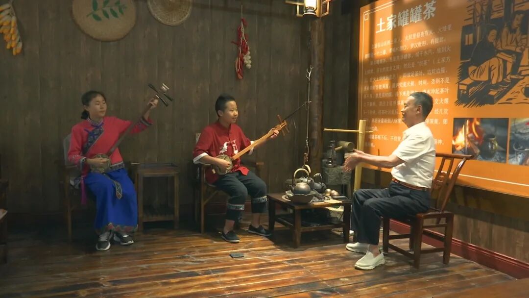 周恩布：土家南曲少年郎